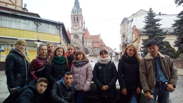 На площі ринок у м. Чортків